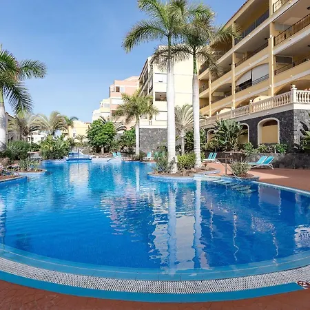 Apartamento #bright Retreat With Lush Outdoor Space *